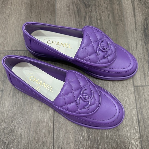 2023 CHANEL CC LOGO LOCK PURPLE LEATHER LOAFERS OXFORD SHOES 37 NEW - Picture 2 of 16